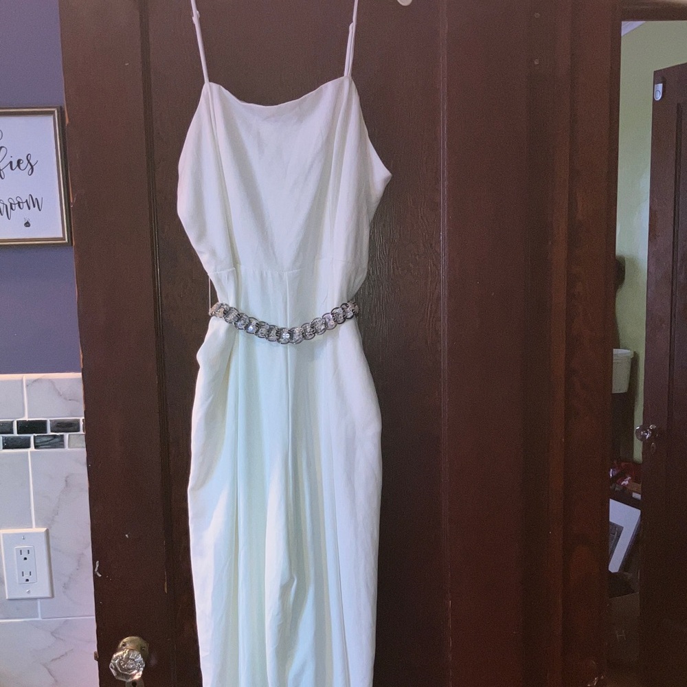 Nine West Spaghetti Strap White Jumpsuit  w Pockets and Silver Belt XL